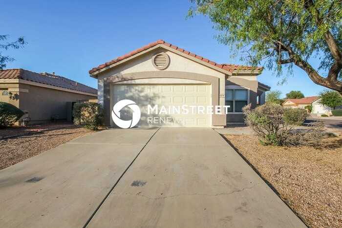 8014 W Eva St - Photo 3 of 16