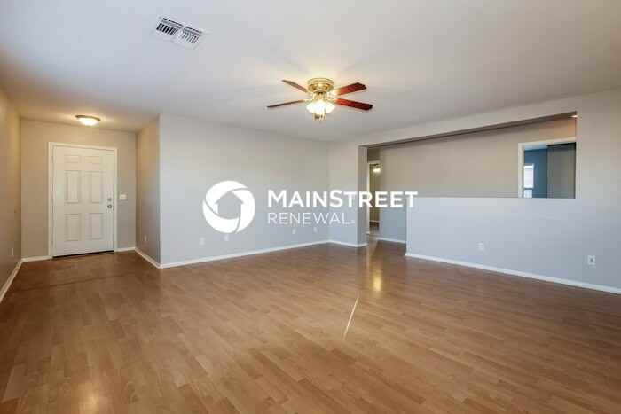 8014 W Eva St - Photo 5 of 16