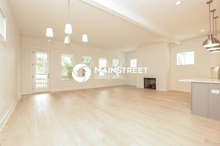 1421 Preston Dr - Photo 6 of 17