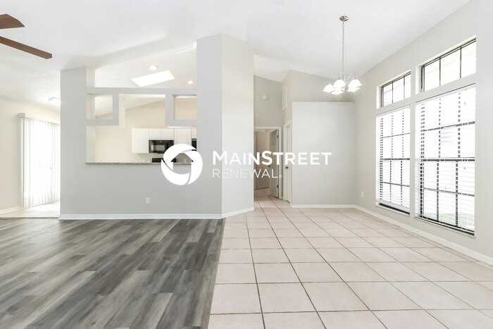 1454 Sw Medina Ave - Photo 6 of 16