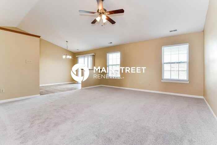 1476 Michigan Rd - Photo 3 of 16