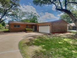 featured image of 10322 Antrim Ln