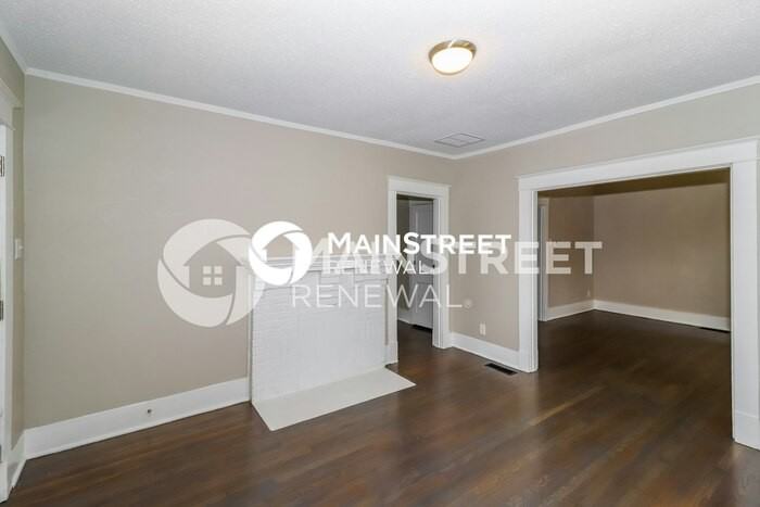 3578 Faxon Ave - Photo 4 of 16