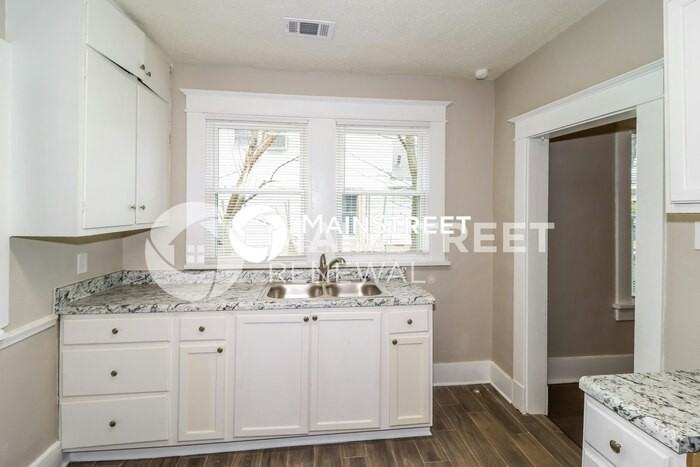 3578 Faxon Ave - Photo 7 of 16