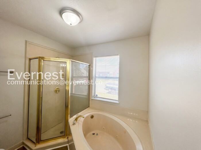 1664 Joy Blvd - Photo 7 of 23