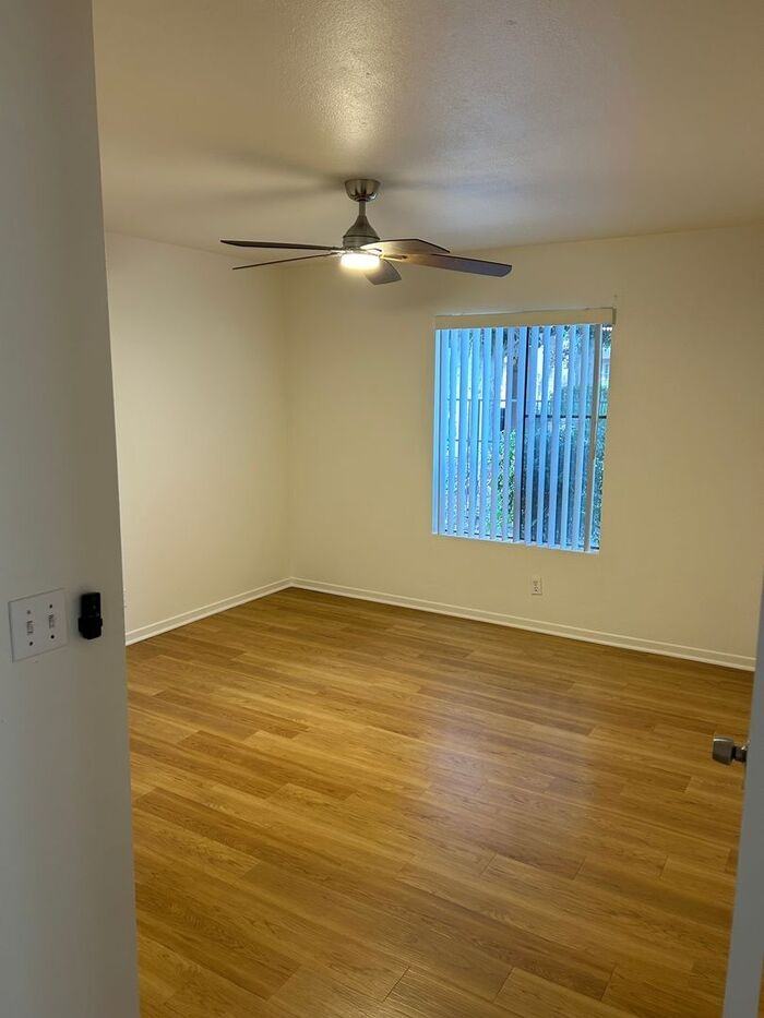 237 Streamwood #237 - Photo 6 of 37