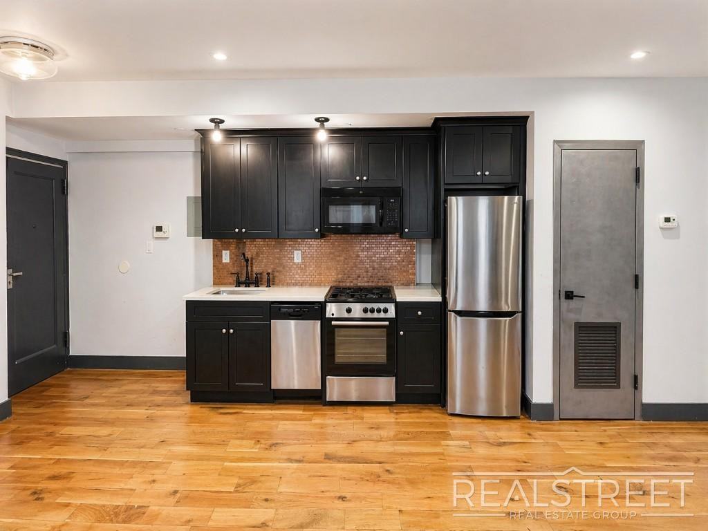 1322 Prospect Pl #1B