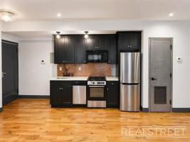 featured image of 1322 Prospect Pl #1B