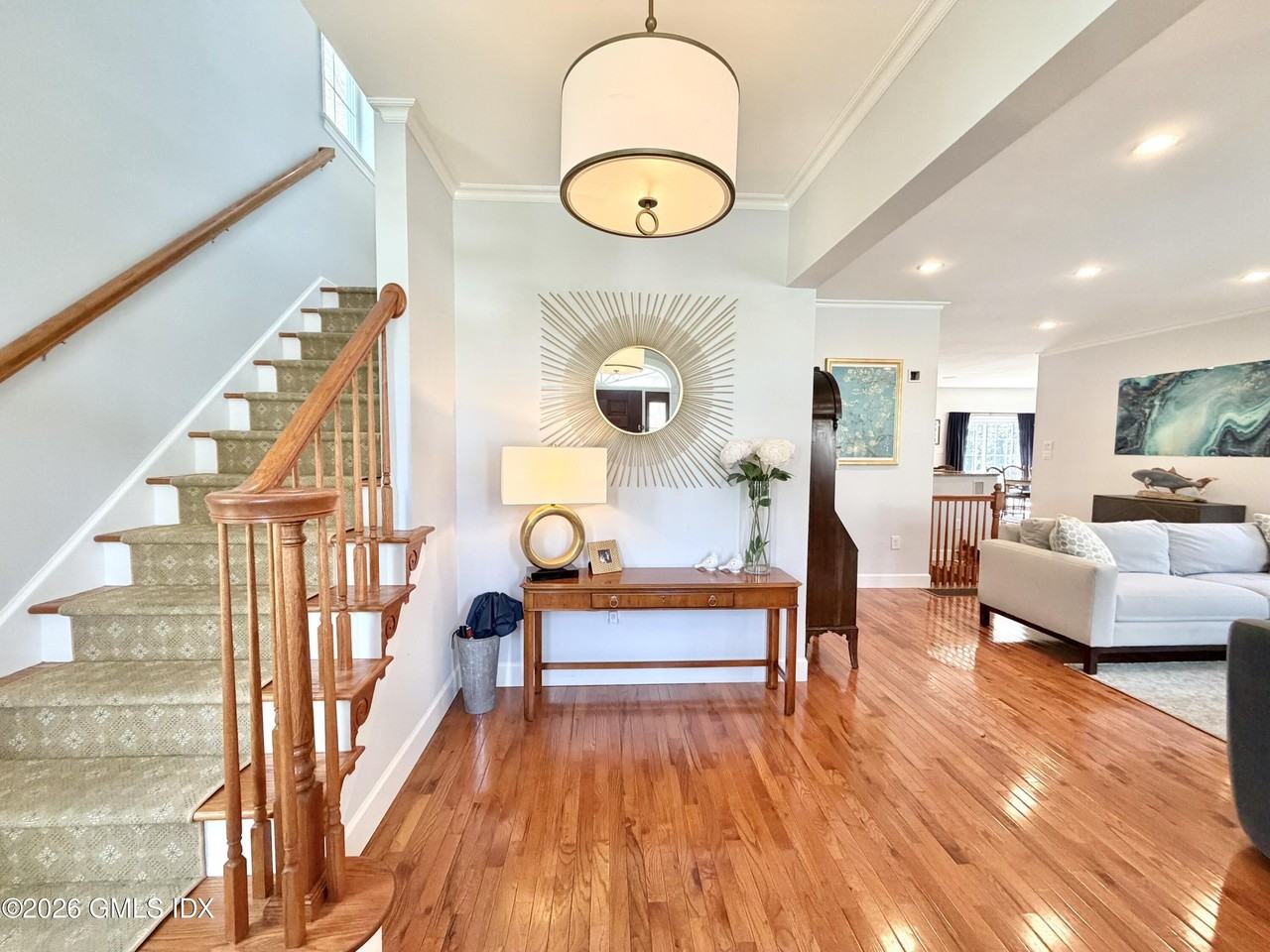 10 Halsey Dr - Photo 3 of 36