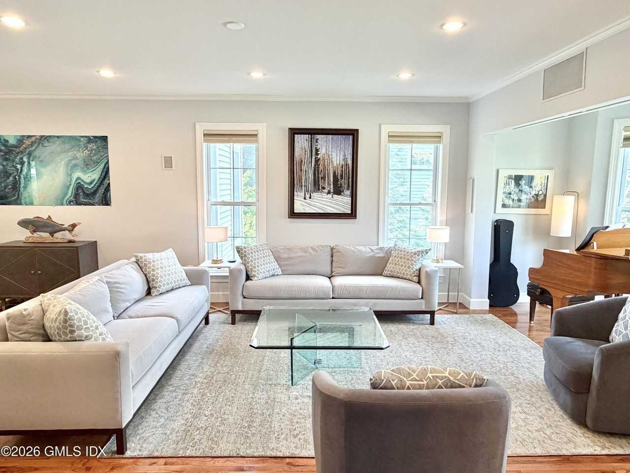 10 Halsey Dr - Photo 4 of 36