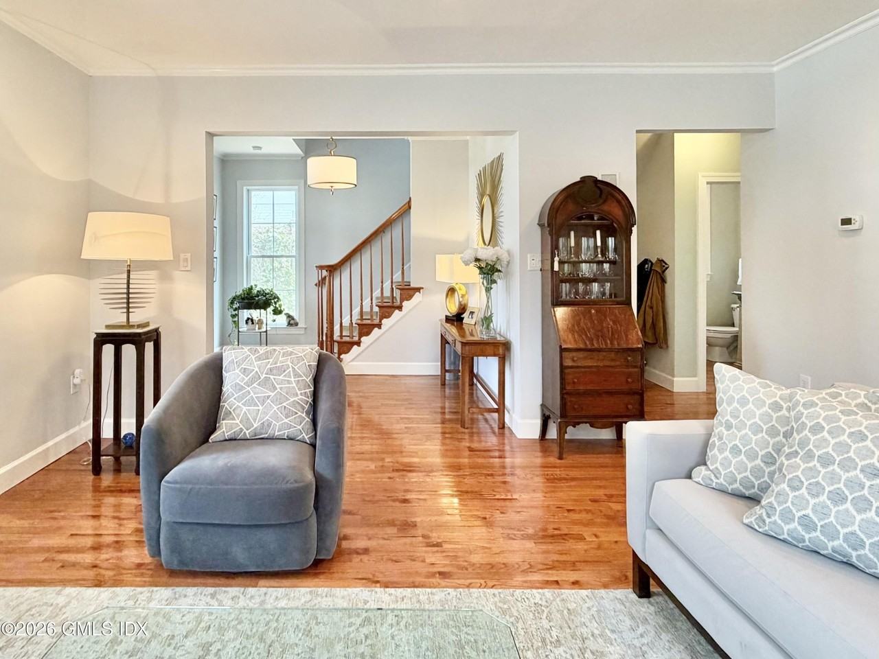 10 Halsey Dr - Photo 7 of 36