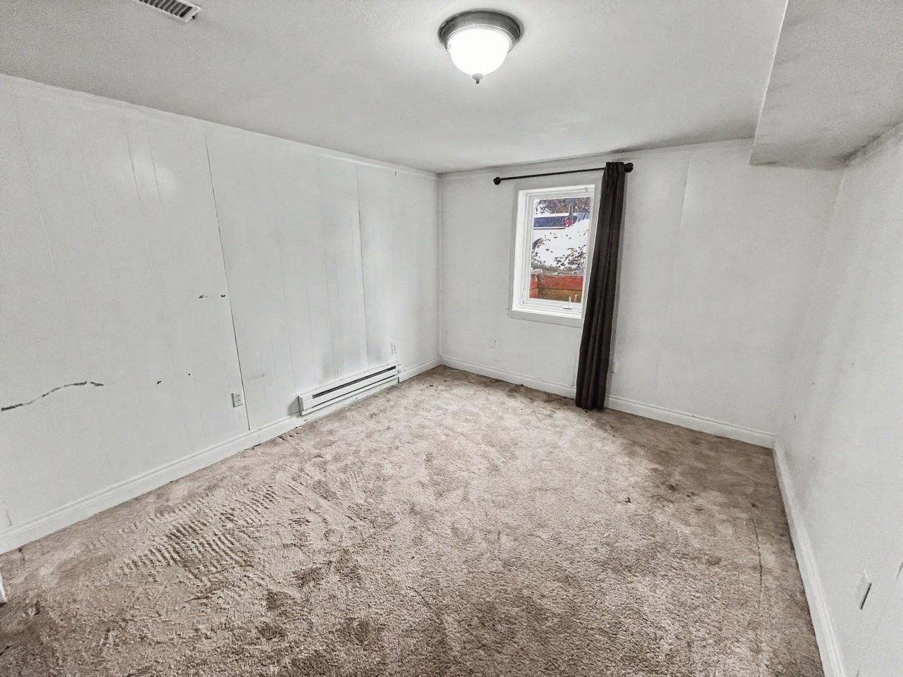 4413 East 8th Avenue - Photo 6 of 7