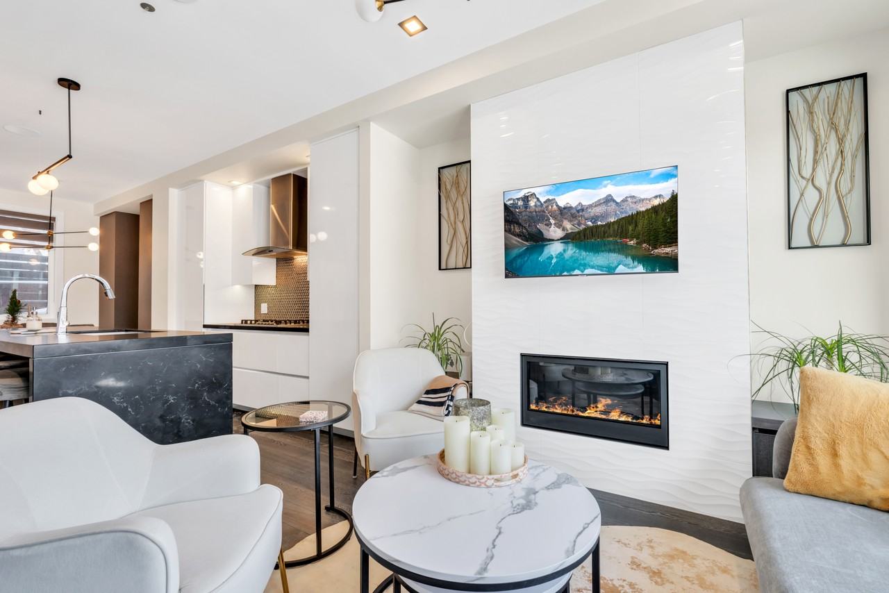 1105 4th Street NE - Photo 5 of 50