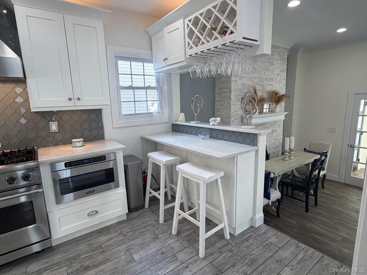 326 E Walnut St - Photo 6 of 16