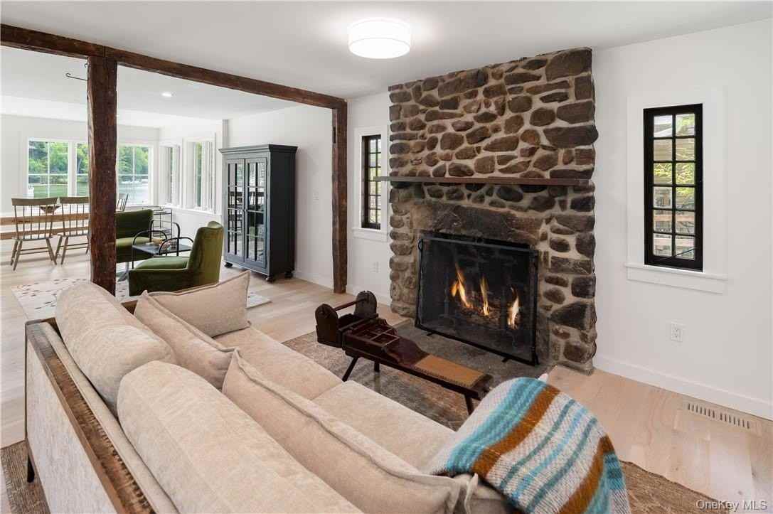 24 Cove Rd - Photo 6 of 26