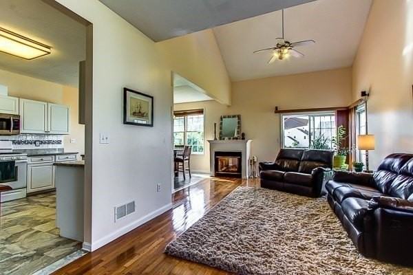 92 Odonnell Ave #92 - Photo 4 of 28