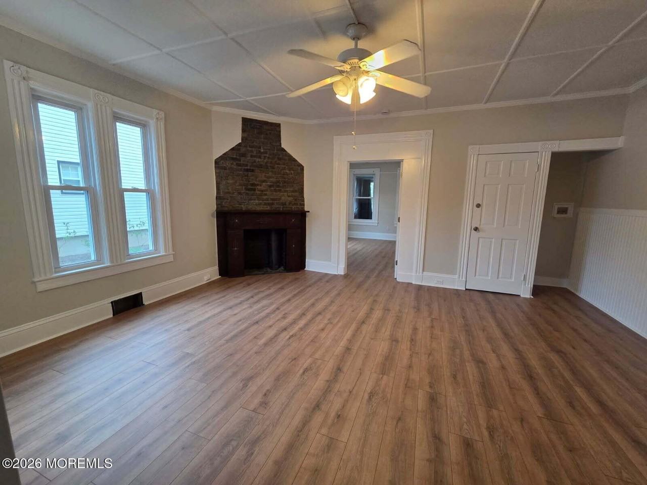 24 Rector Pl #A - Photo 3 of 14