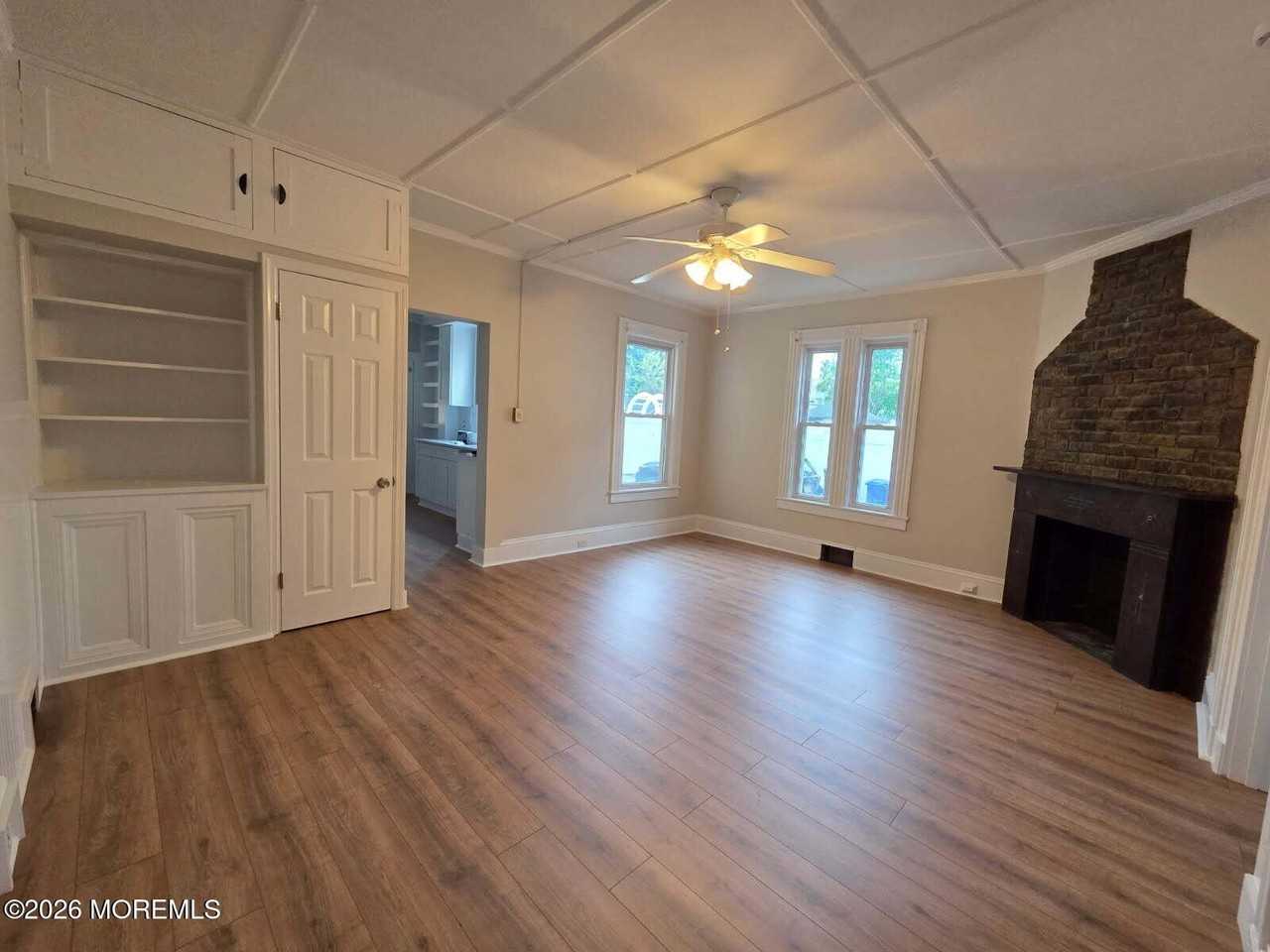 24 Rector Pl #A - Photo 4 of 14