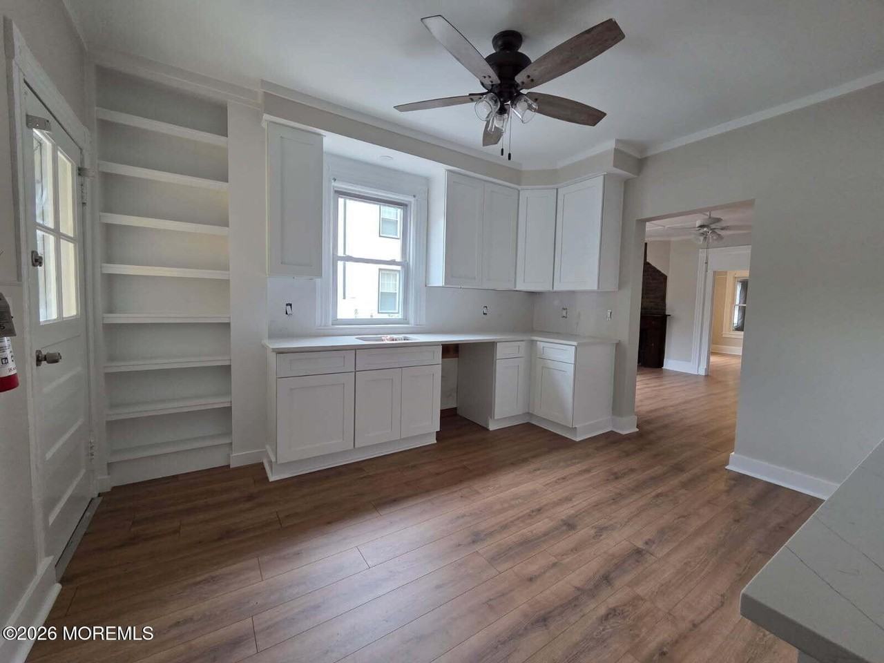 24 Rector Pl #A - Photo 7 of 14