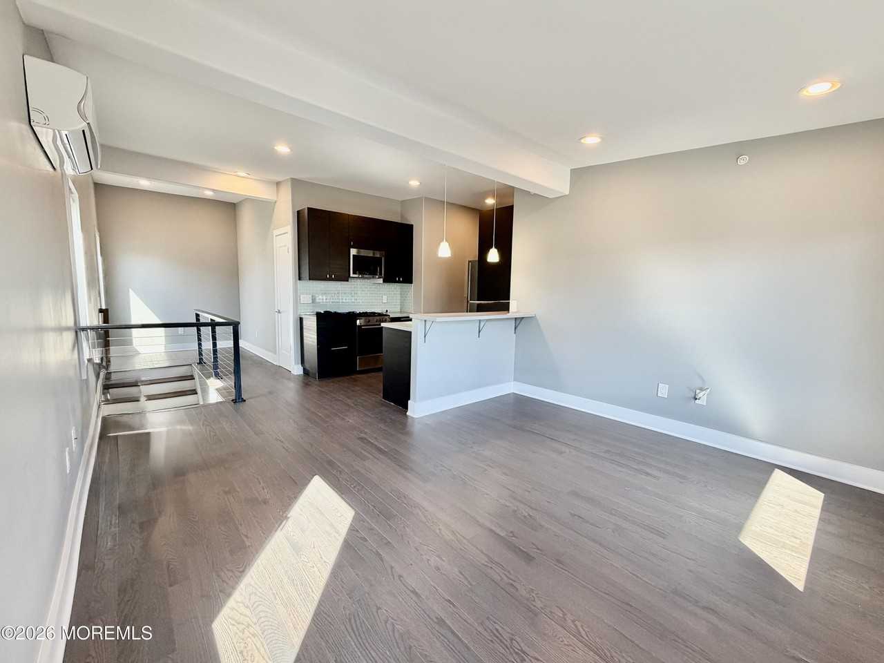 909 Asbury Ave #A - Photo 6 of 21