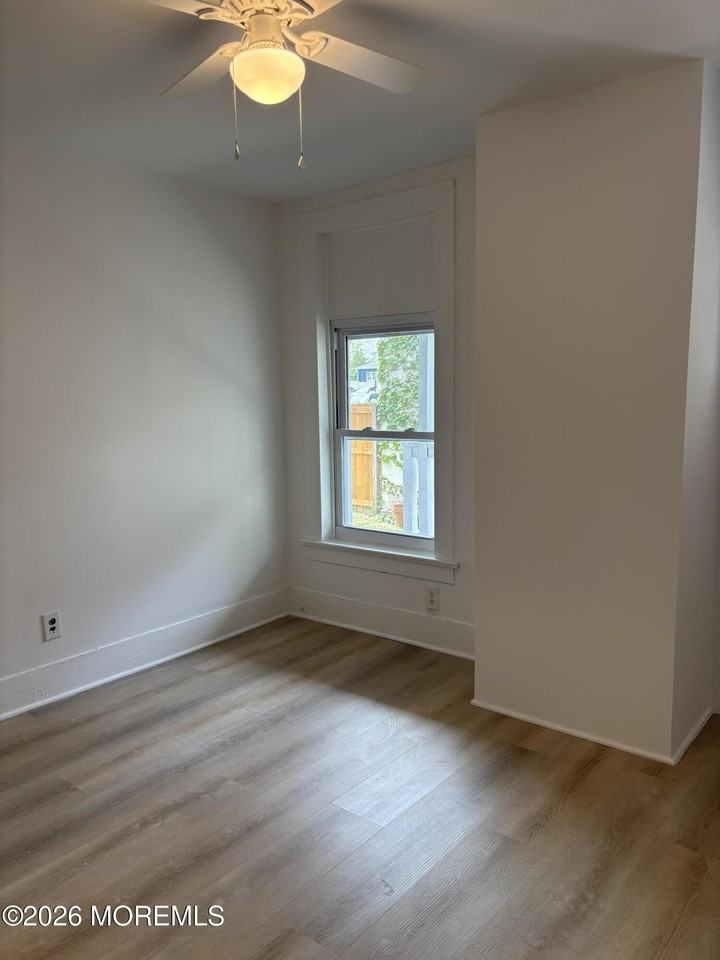 68 Maple Ave #REAR - Photo 5 of 21