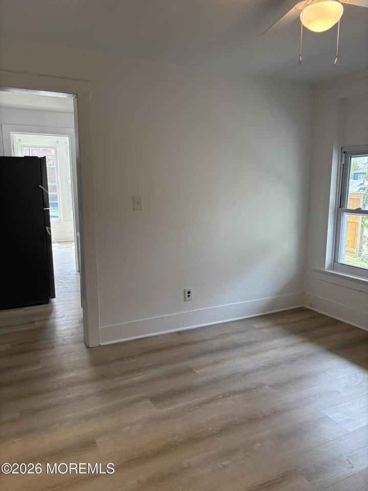 68 Maple Ave #REAR - Photo 6 of 21