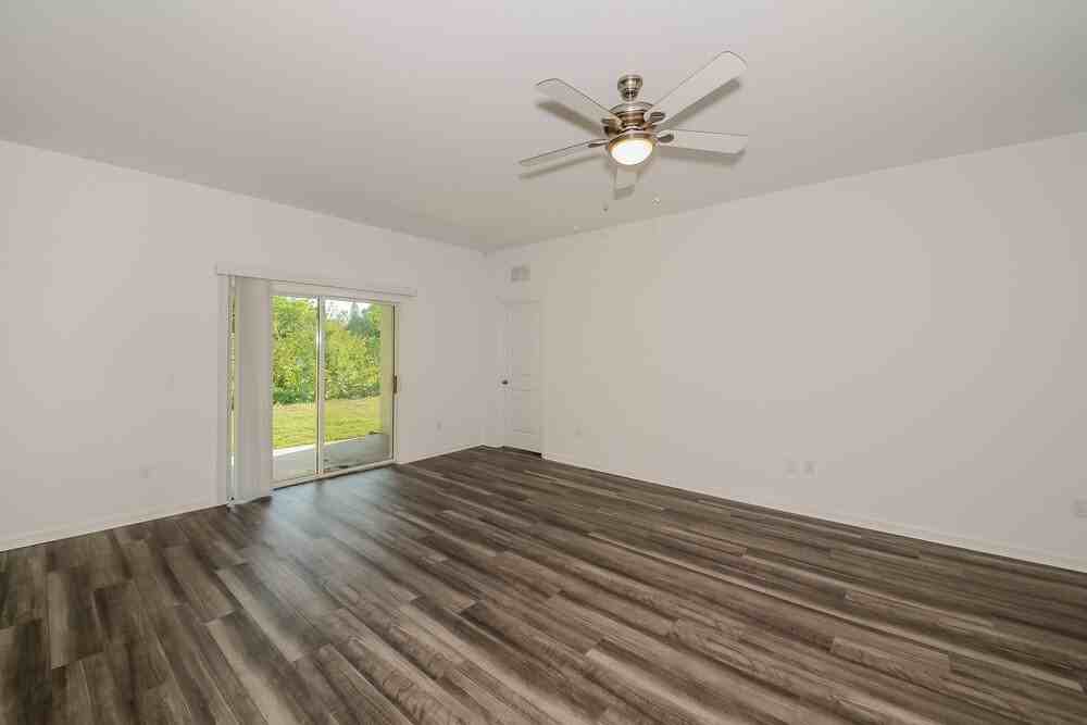 996 Ocean Spray Dr - Photo 3 of 16