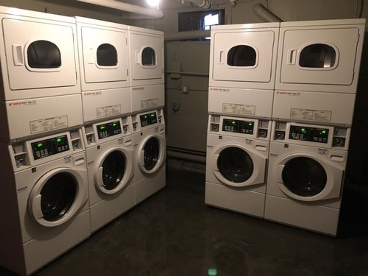 Cherokee Apts... Spacious Apartments in the Heart of Hollywood! CALL NOW! - Photo 5 of 28