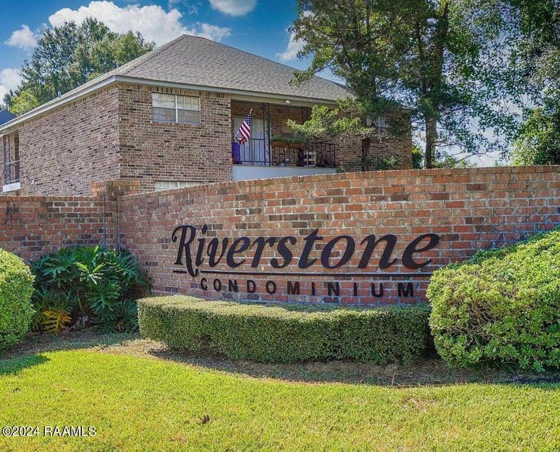 3121 Johnston St #227 - Photo 3 of 27