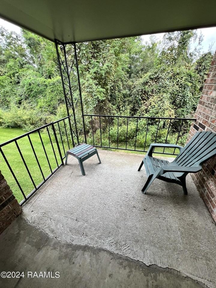 3121 Johnston St #227 - Photo 5 of 27