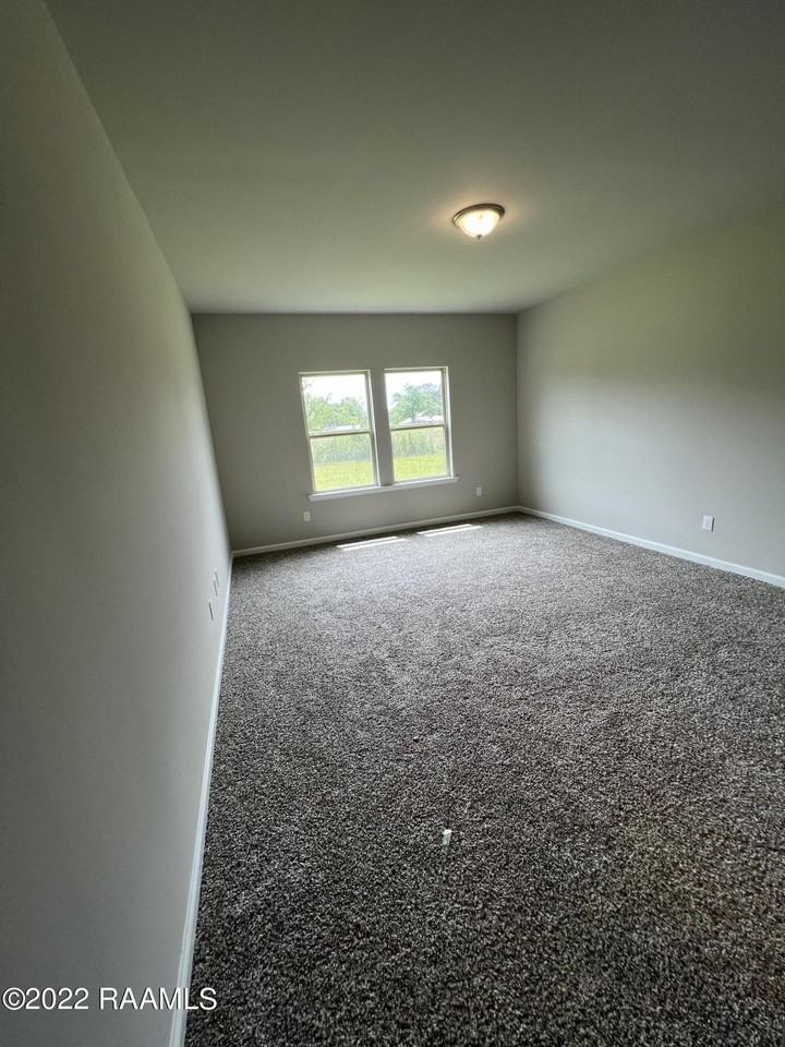 213 Garden Oaks Ave - Photo 5 of 30