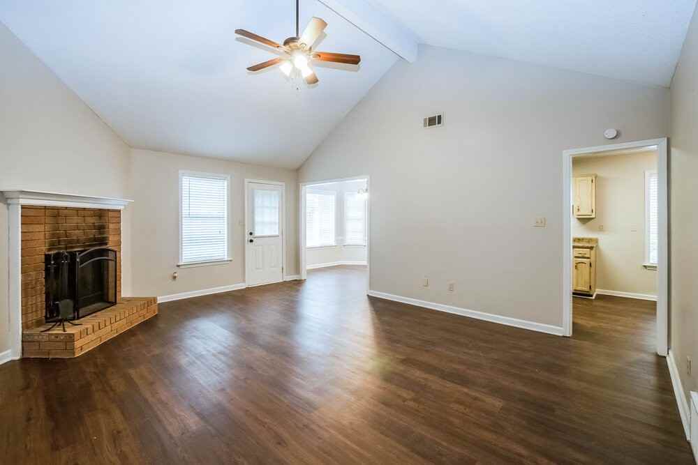 250 Cross Point Cv - Photo 3 of 15