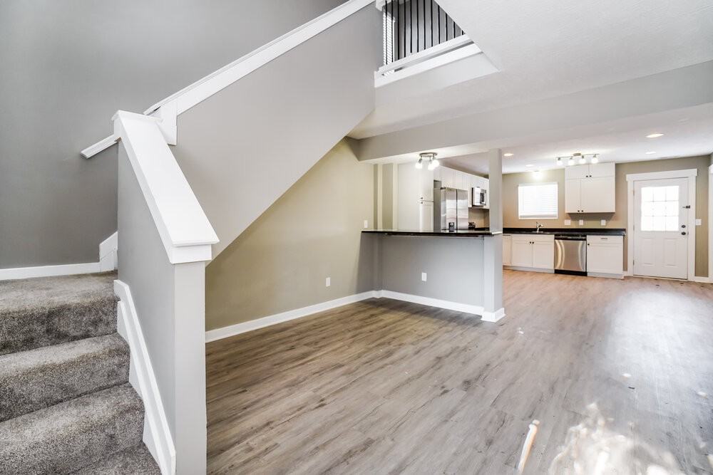 4902 Dickens Dr - Photo 5 of 17