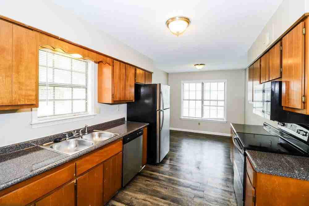 423 Cairn Cv - Photo 7 of 16