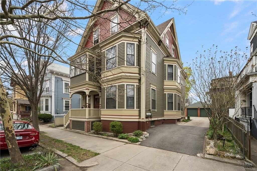 22 Sycamore St #1 - Photo 2 of 22