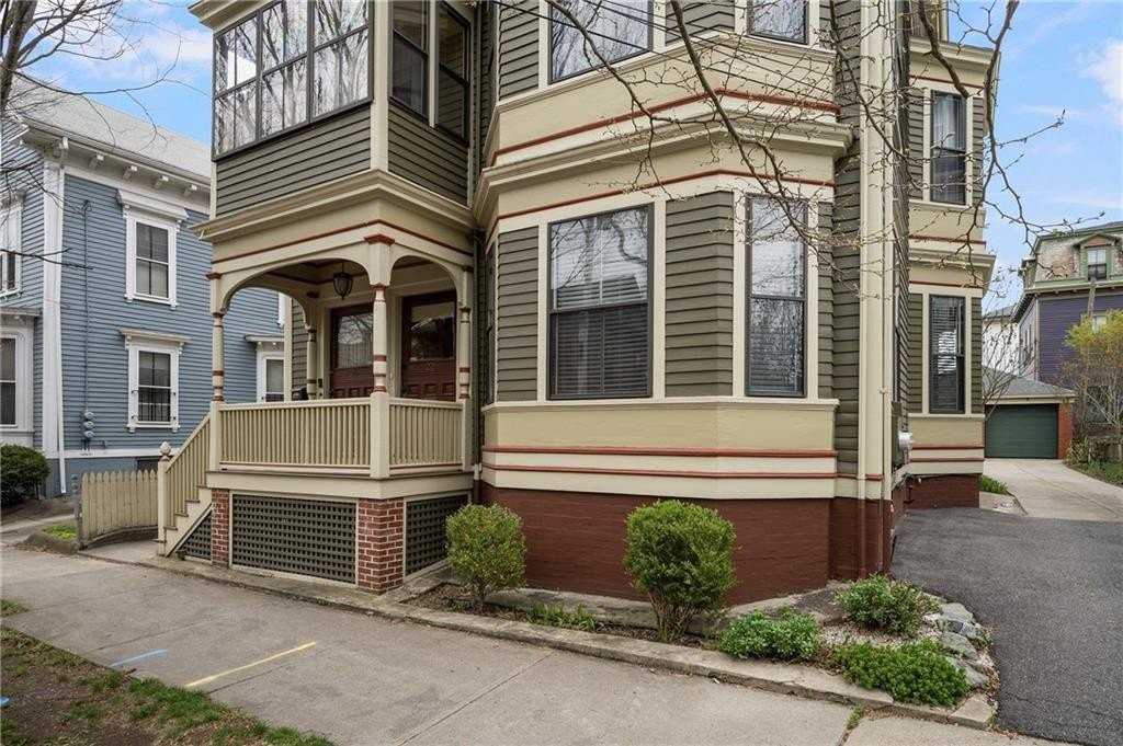 22 Sycamore St #1 - Photo 3 of 22