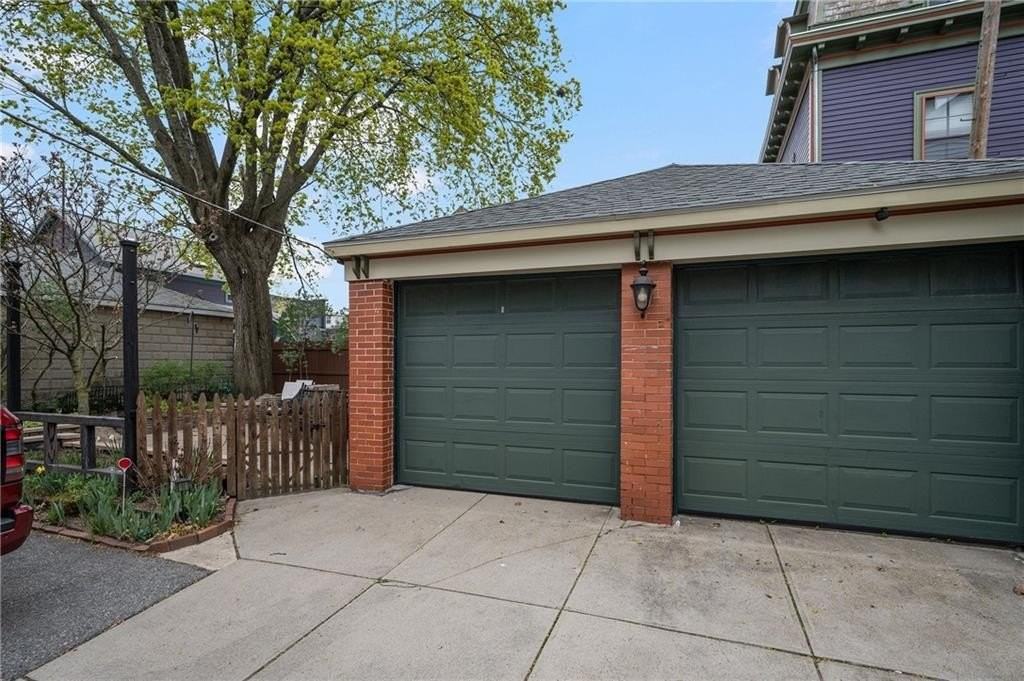 22 Sycamore St #1 - Photo 6 of 22