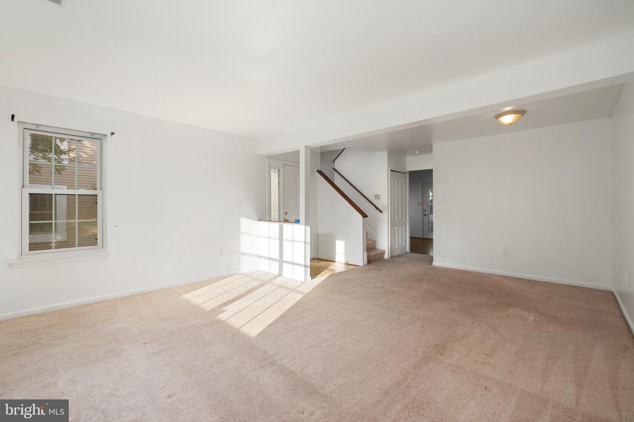 4198 Bluebird Dr - Photo 4 of 28