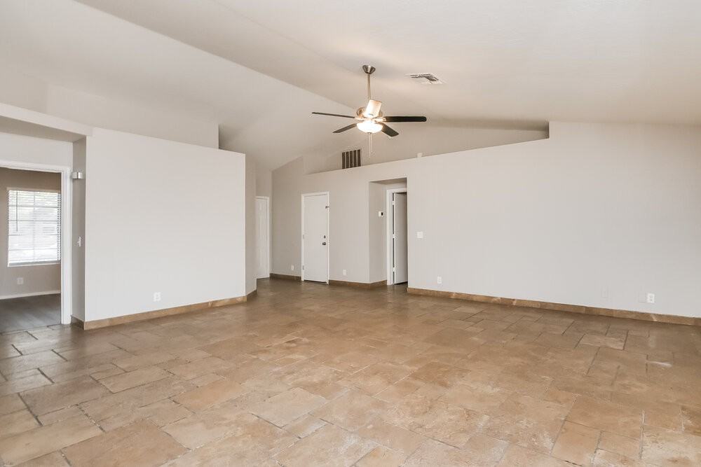 1042 S Canal Dr - Photo 5 of 16