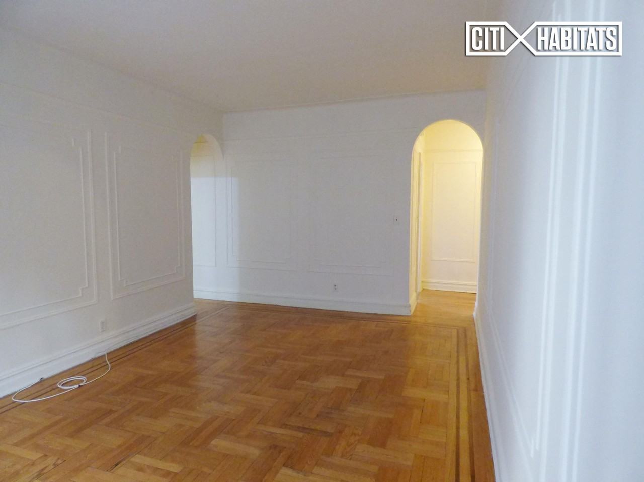 46th St #2H - Photo 2 of 6