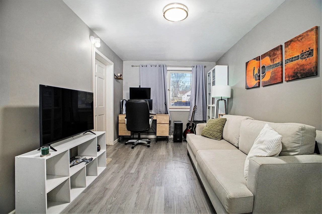 1615 Lyon St Ne #2 - Photo 7 of 17