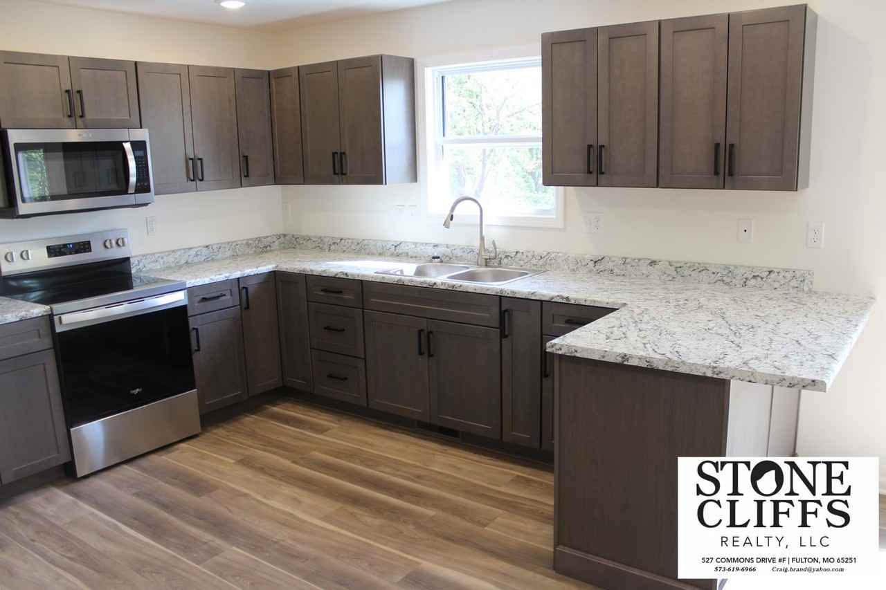 904 Scott Station Road - Photo 5 of 50