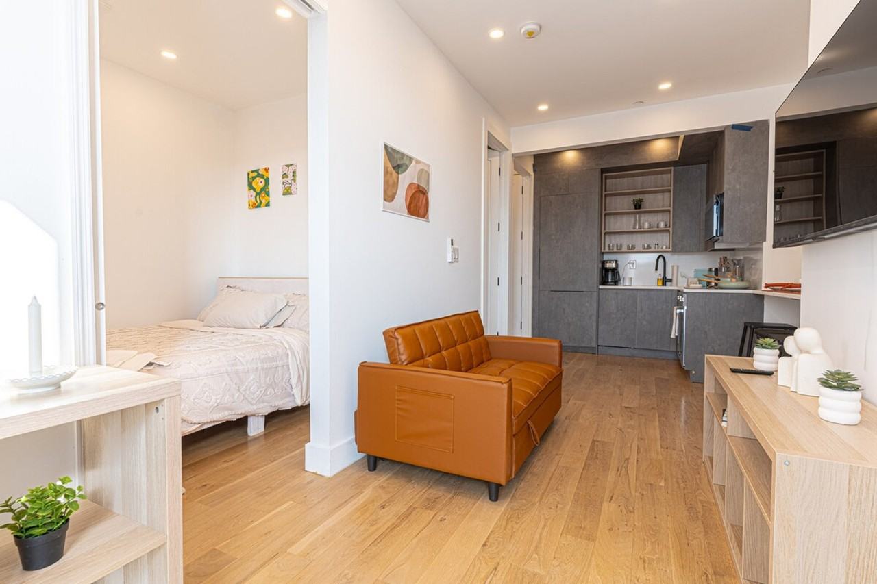 242 Schaefer St #1515248P - Photo 2 of 25