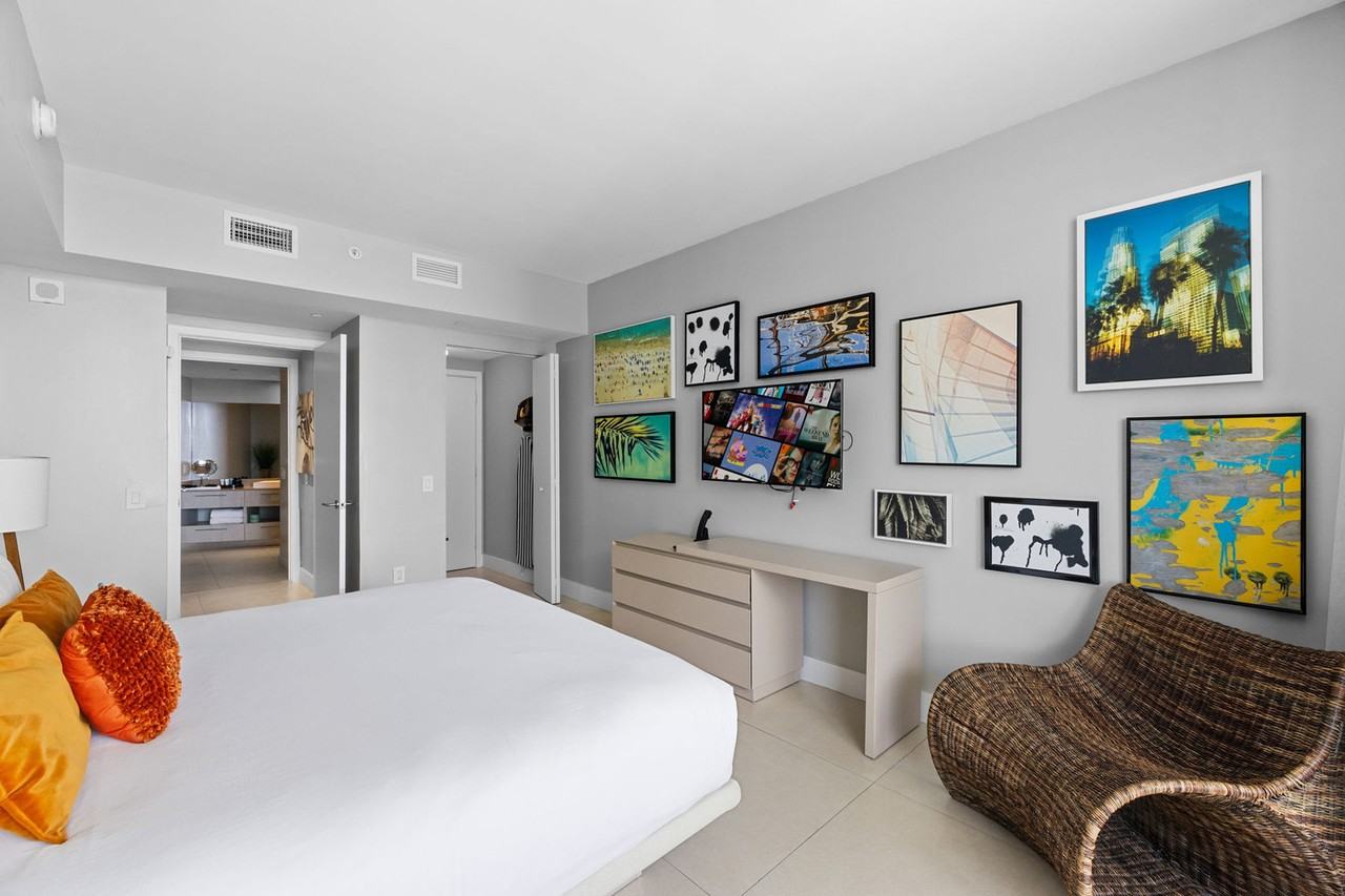 4111 South Ocean Drive - Photo 7 of 35