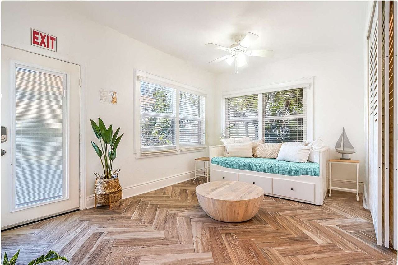 322 Oregon St #1077064P - Photo 2 of 24