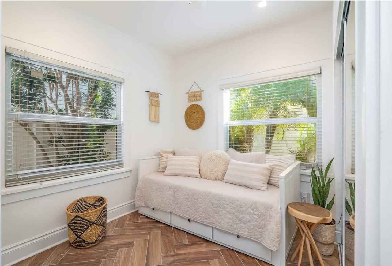 322 Oregon St #1077064P - Photo 3 of 24