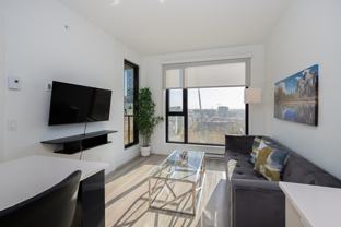 1350 Boulevard René-Lévesque Ouest - Photo 1 of 1