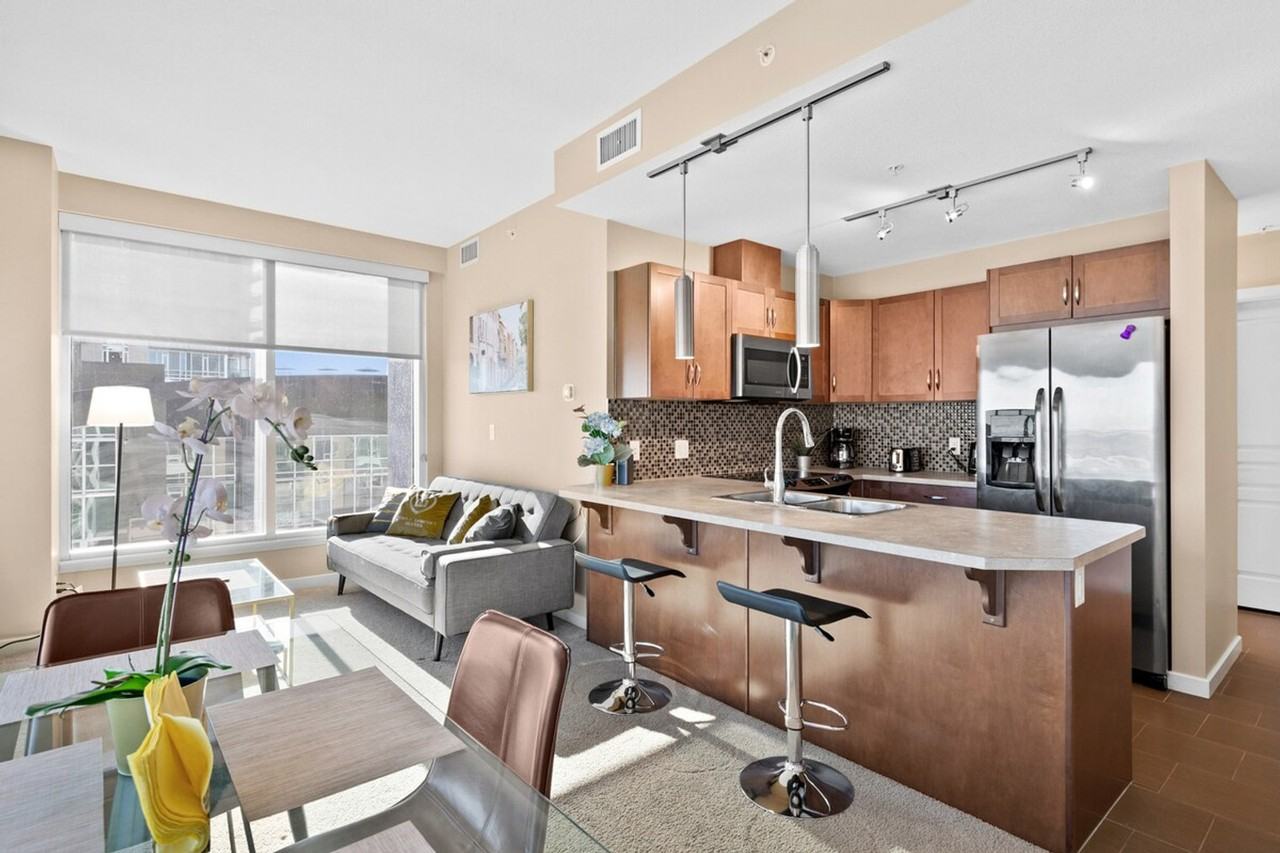 1320 1 St Se #1345827P - Photo 7 of 37