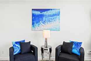 8817 S Thomas Dr - Photo 1 of 1