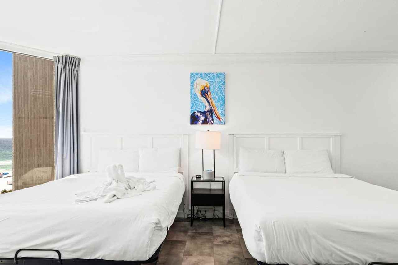 8817 S Thomas Dr #1354924P - Photo 4 of 50